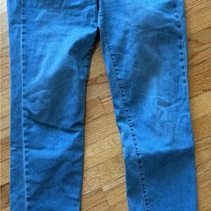 J. Jill Boyfriend Jeans in Medium/Light Blue Wash Size 14 Straight Leg Ankle